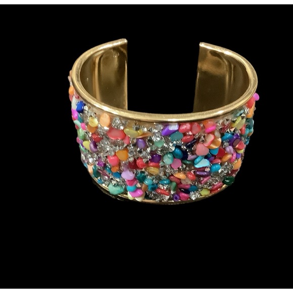 💥2/$24 or 3/$30💥 bracelet with inlaid rainbow colored crystals & beads NWT - Picture 5 of 10